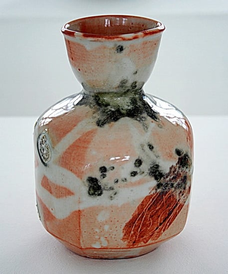 seong-il shino vase a.jpg