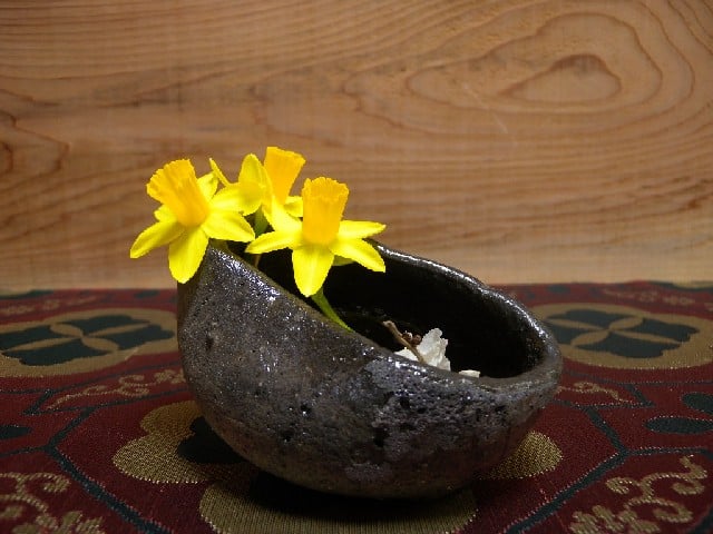 Ceramics with flowers 005 640 1000.jpg