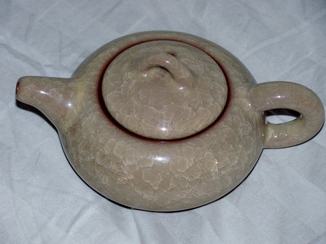 Ice crack glazed teapot.JPG