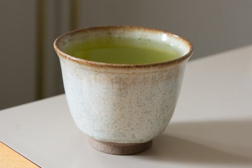 Tetsuaki Nakao cup with sencha.jpg