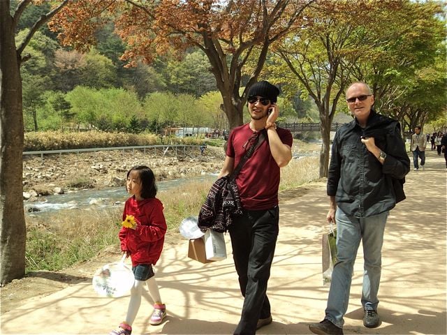 Walkway To festival.jpg