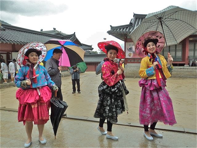 Mungyeong entertainment.jpg