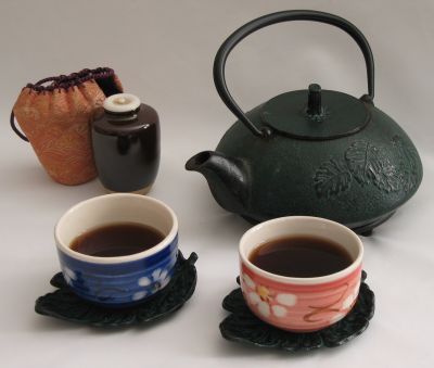 IMG_kettle_cups.jpg