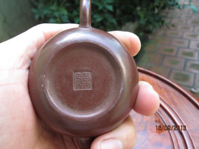 Pot8_2 (Copy).jpg