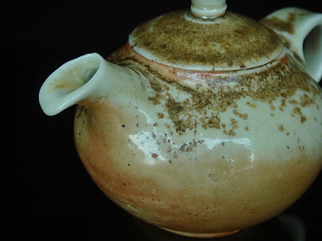 teapot closeup.jpg