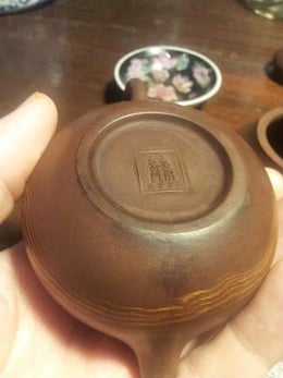 Burned Pot 1a.jpg
